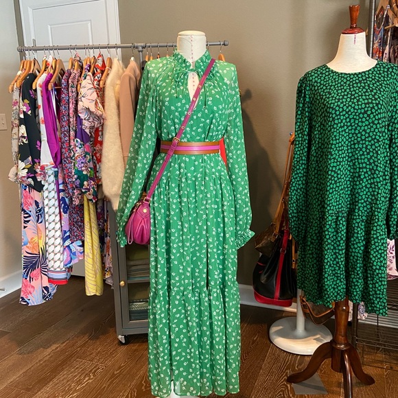 ❌SOLD❌Romantic Floral Chiffon Dress Balloon Sleeve - Picture 3 of 16